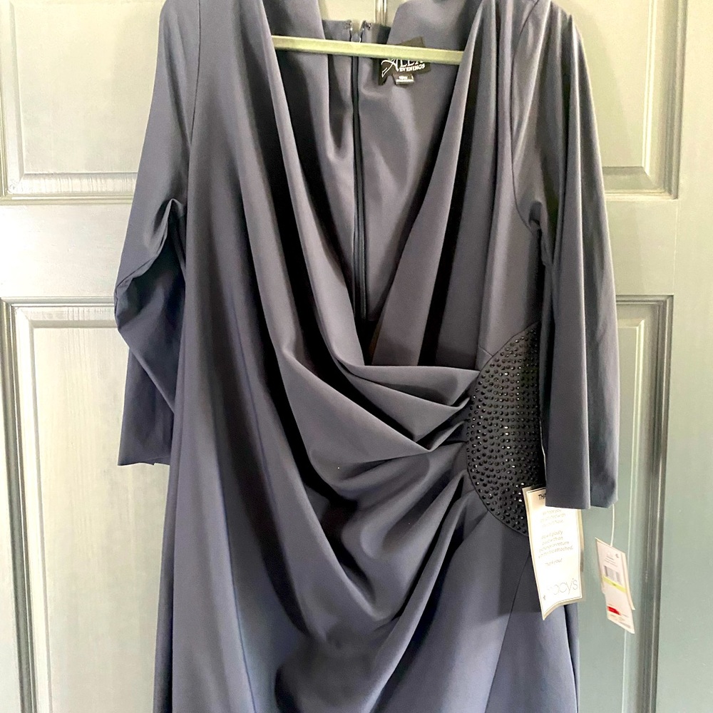 NWT very elegant evening dress